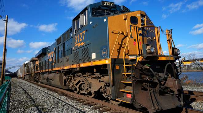 CSX train